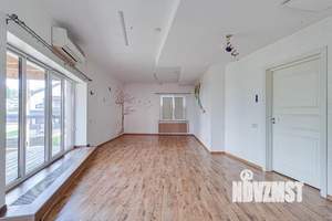 Коттедж 440м², 3-этажный, участок 15 сот.  