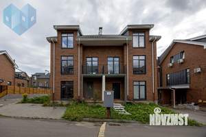 Таунхаус 150м², 3-этажный, участок 4 сот.  