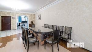 Дом 300м², 3-этажный, участок 7 сот.  