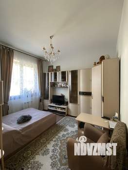 Таунхаус 250м², 3-этажный, участок 3 сот.  