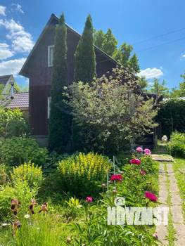 Дом 100м², 2-этажный, участок 6 сот.  