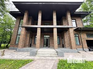 Дом 450м², 2-этажный, участок 15 сот.  