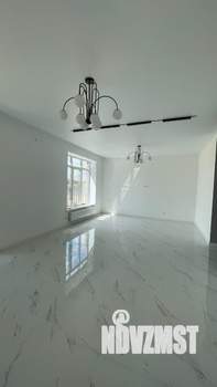 Коттедж 180м², 2-этажный, участок 7 сот.  