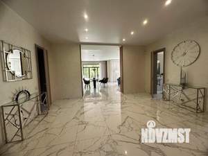 Коттедж 450м², 3-этажный, участок 12 сот.  