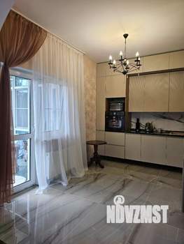 Дом 440м², 2-этажный, участок 15 сот.  