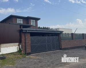 Дом 220м², 2-этажный, участок 6 сот.  