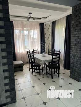 Дом 240м², 2-этажный, участок 8 сот.  