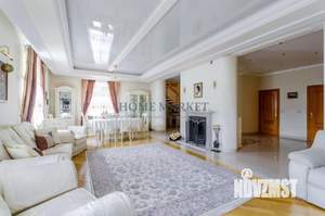 Коттедж 497м², 3-этажный, участок 15 сот.  