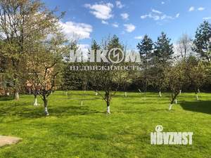 Дом 388м&sup2;, 3-этажный, участок 30 сот.  