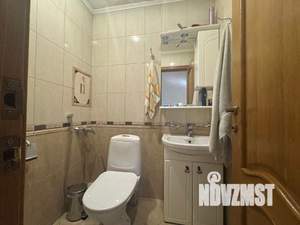 Дом 500м², 3-этажный, участок 20 сот.  