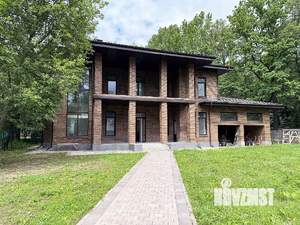 Дом 450м&sup2;, 2-этажный, участок 15 сот.  