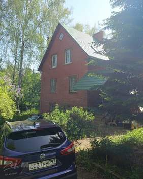 Дом 369м², 2-этажный, участок 15 сот.  