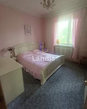 Дом 370м², 2-этажный, участок 15 сот.  