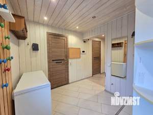 Дом 100м&sup2;, 2-этажный, участок 5 сот.  