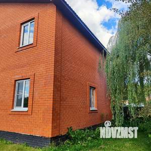 Коттедж 190м², 3-этажный, участок 10 сот.  