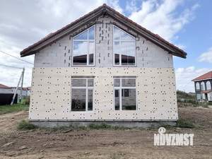 Дом 180м², 2-этажный, участок 6 сот.  