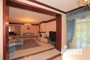 Коттедж 650м², 3-этажный, участок 19 сот.  