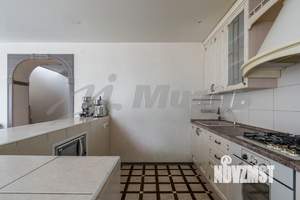 Дом 150м&sup2;, 2-этажный, участок 8 сот.  