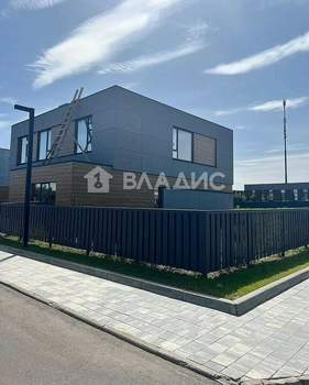 Дом 320м², 2-этажный, участок 18 сот.  