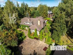 Дом 406м², 2-этажный, участок 35 сот.  