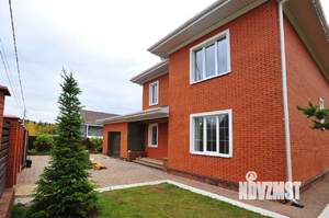 Коттедж 312м², 2-этажный, участок 6 сот.  