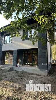 Коттедж 225м&sup2;, 2-этажный, участок 6 сот.  