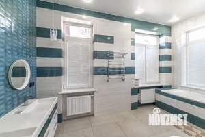 Дом 391м², 2-этажный, участок 10 сот.  