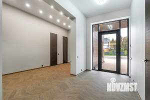 Дом 434м², 2-этажный, участок 11 сот.  