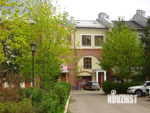 Таунхаус 275м², 4-этажный, участок 1 сот.  