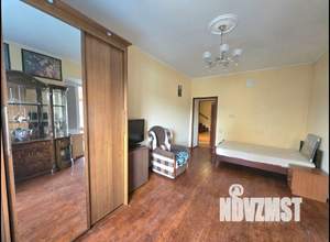 Дом 350м², 3-этажный, участок 24 сот.  