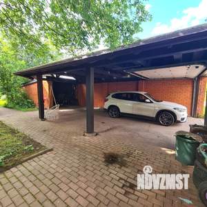 Дом 327м², 2-этажный, участок 15 сот.  