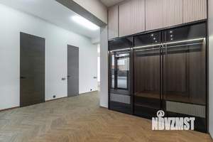 Дом 434м², 2-этажный, участок 11 сот.  