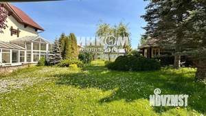 Дом 300м², 3-этажный, участок 15 сот.  
