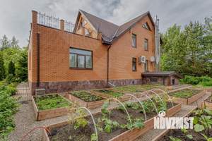 Дом 640м², 4-этажный, участок 36 сот.  