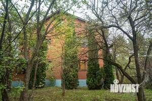 Дом 300м², 3-этажный, участок 12 сот.  