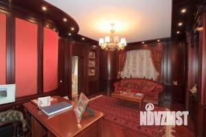 Коттедж 650м², 3-этажный, участок 19 сот.  
