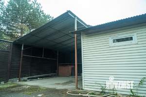 Дом 300м&sup2;, 3-этажный, участок 12 сот.  