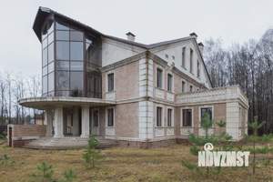 Дом 850м&sup2;, 3-этажный, участок 22 сот.  