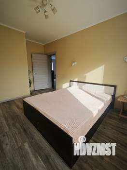 Дом 140м², 2-этажный, участок 3 сот.  