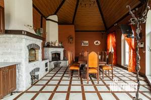 Дом 815м², 3-этажный, участок 13 сот.  