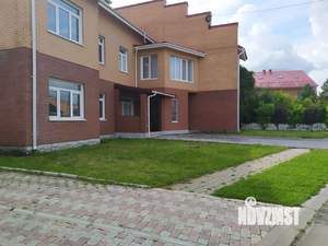 Таунхаус 195м², 3-этажный, участок 3 сот.  