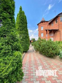 Дом 650м², 3-этажный, участок 18 сот.  