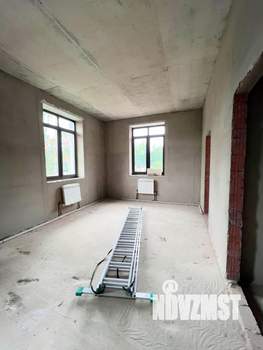 Дом 320м², 2-этажный, участок 20 сот.  