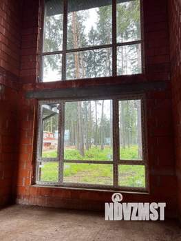 Коттедж 240м², 2-этажный, участок 15 сот.  