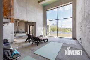 Дом 367м&sup2;, 2-этажный, участок 10 сот.  