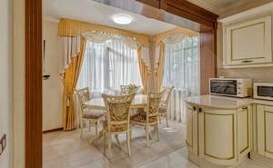 Дом 640м², 4-этажный, участок 36 сот.  