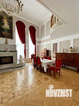 Дом 650м², 3-этажный, участок 18 сот.  