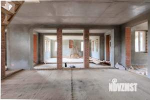 Дом 850м&sup2;, 3-этажный, участок 22 сот.  