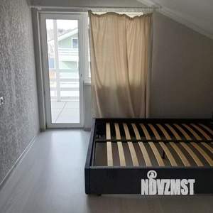 Дом 140м², 2-этажный, участок 6 сот.  