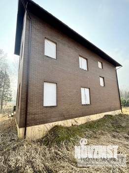 Дом 450м², 3-этажный, участок 15 сот.  